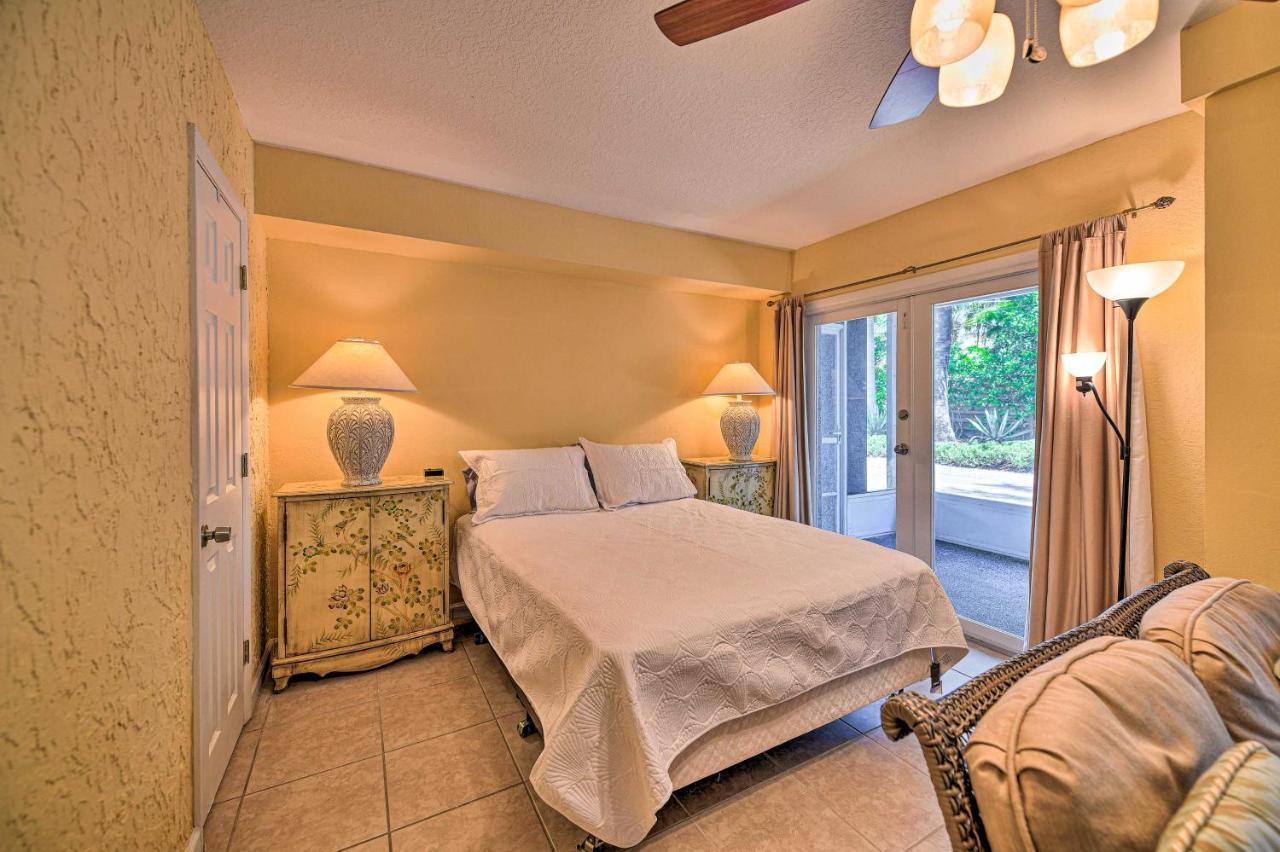 Lido Key Hideout With Patio And Yard And Walk To Beach! Sarasota Exterior photo